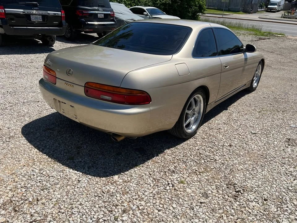 1995 Lexus SC400 - Image 4 of 19