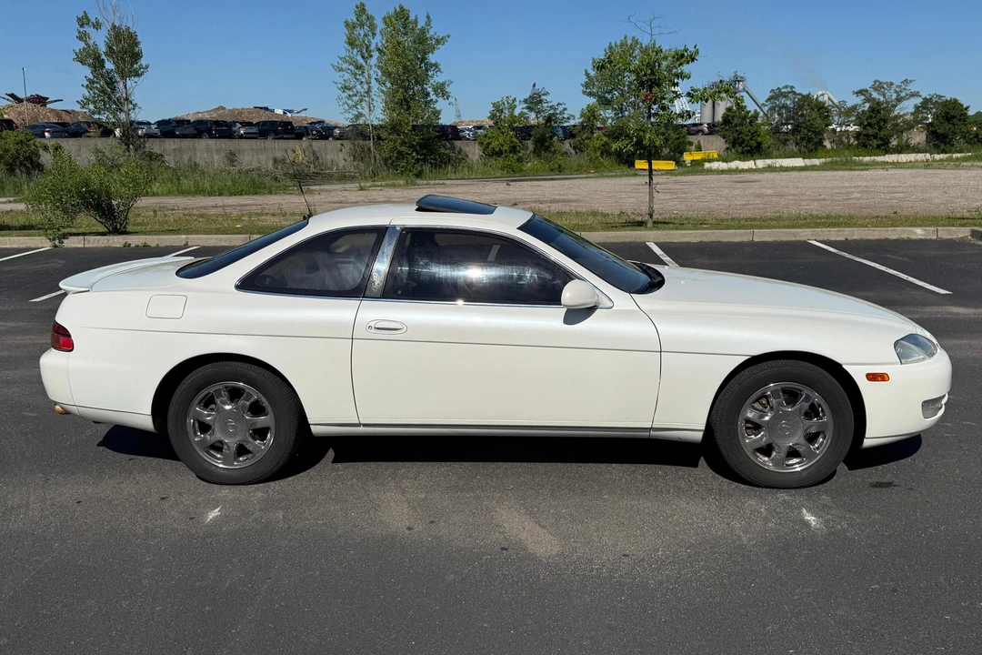 1995 Lexus SC400 - Image 3 of 31