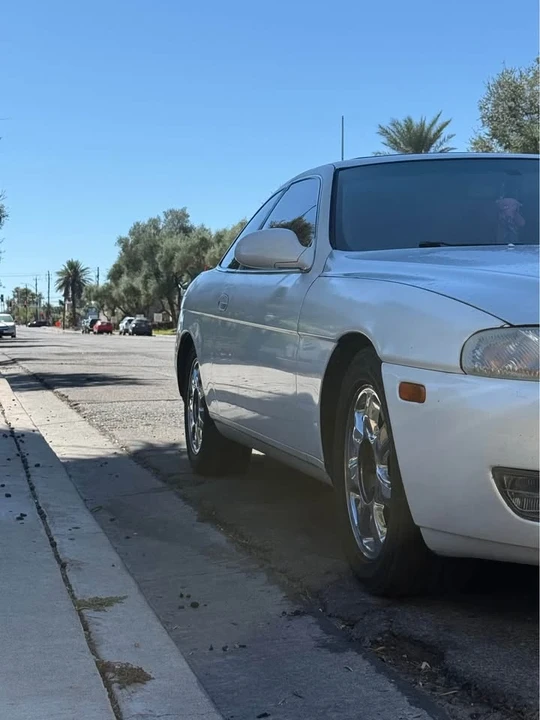 1995 Lexus SC400 - Image 3 of 13