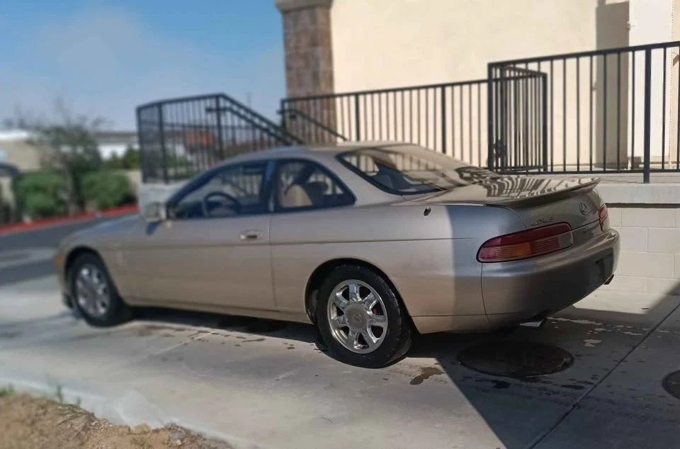 1995 Lexus SC400 - Image 3 of 8