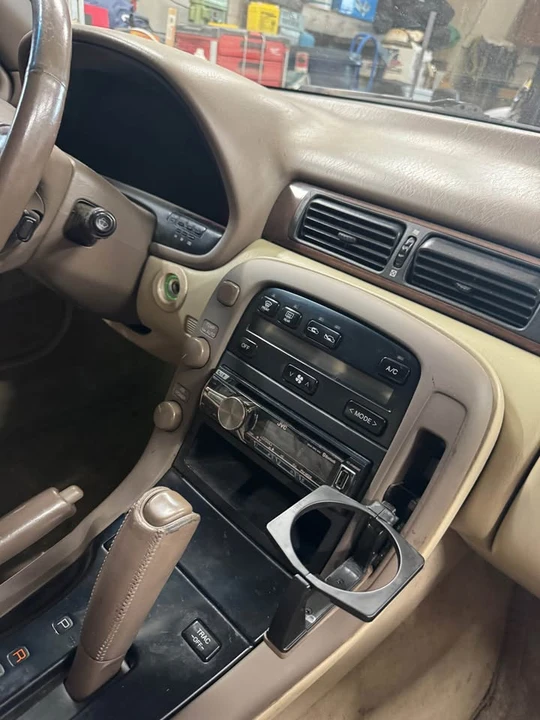 1995 Lexus SC400 - Image 6 of 7