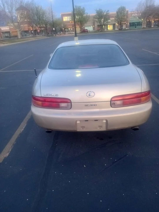 1995 Lexus SC400 - Image 2 of 3