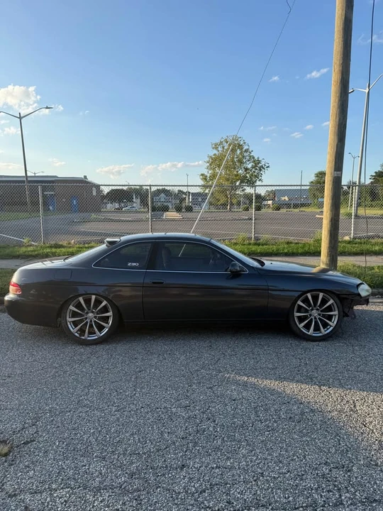 1995 Lexus SC400 - Image 2 of 7