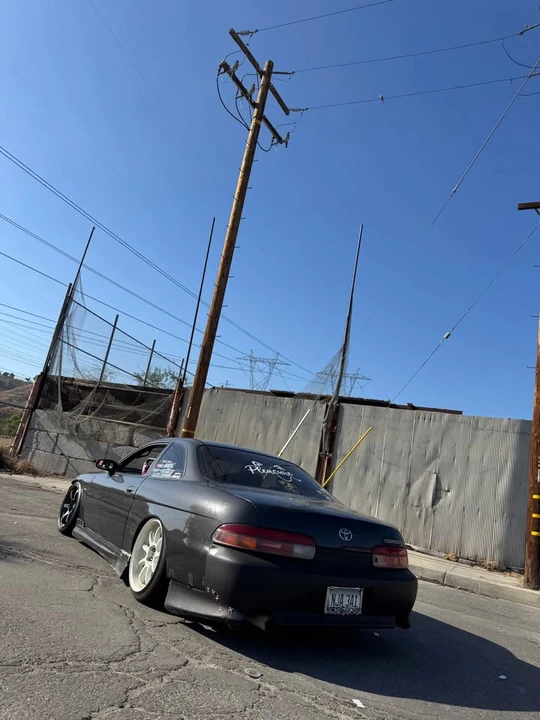1995 Lexus SC400 - Image 2 of 4