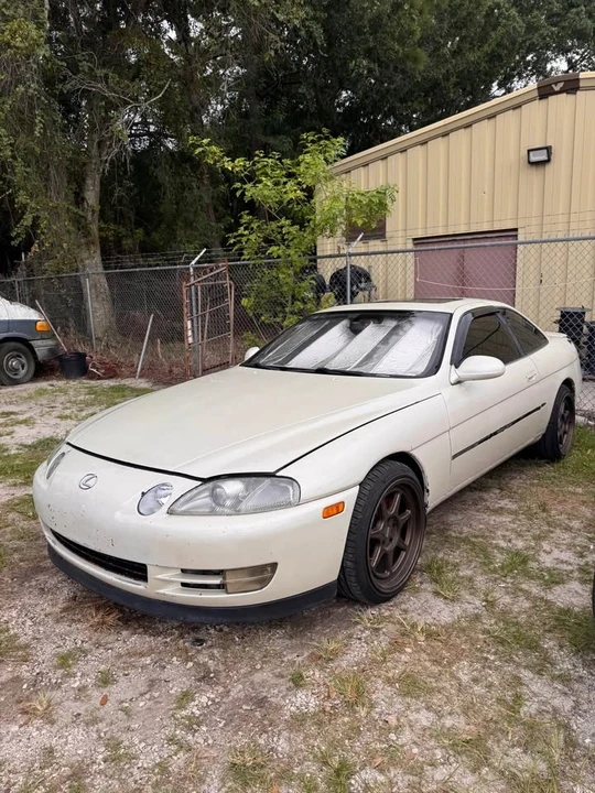 1995 Lexus SC400 - Image 2 of 5