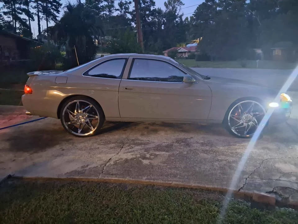 1995 Lexus SC400 - Image 2 of 10