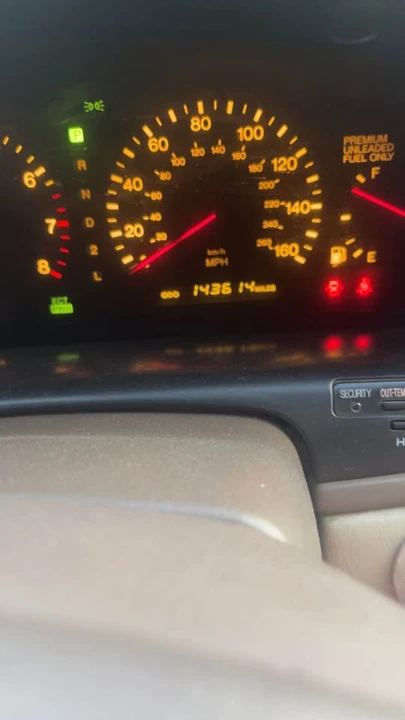1995 Lexus SC400 - Image 5 of 12