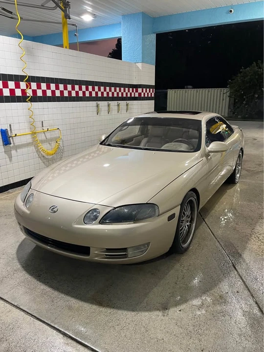 1995 Lexus SC400 - Image 2 of 10