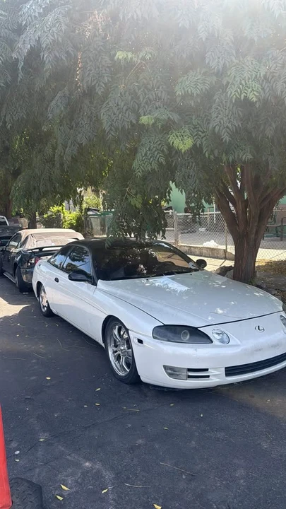 1995 Lexus SC400 - Image 3 of 4