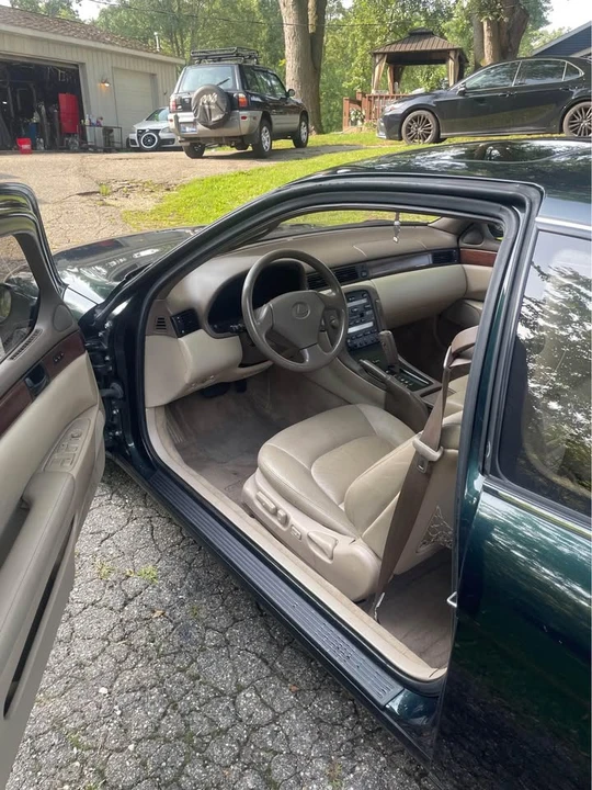 1995 Lexus SC400 - Image 3 of 13