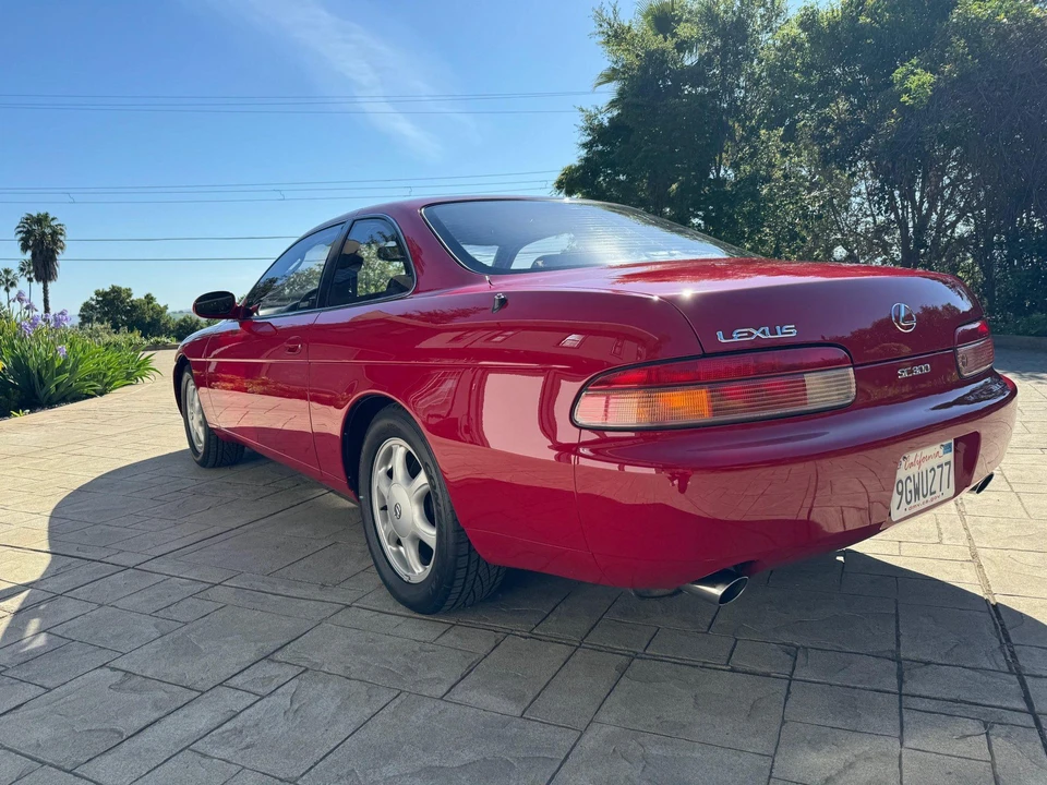 1995 Lexus SC400 - Image 17 of 31
