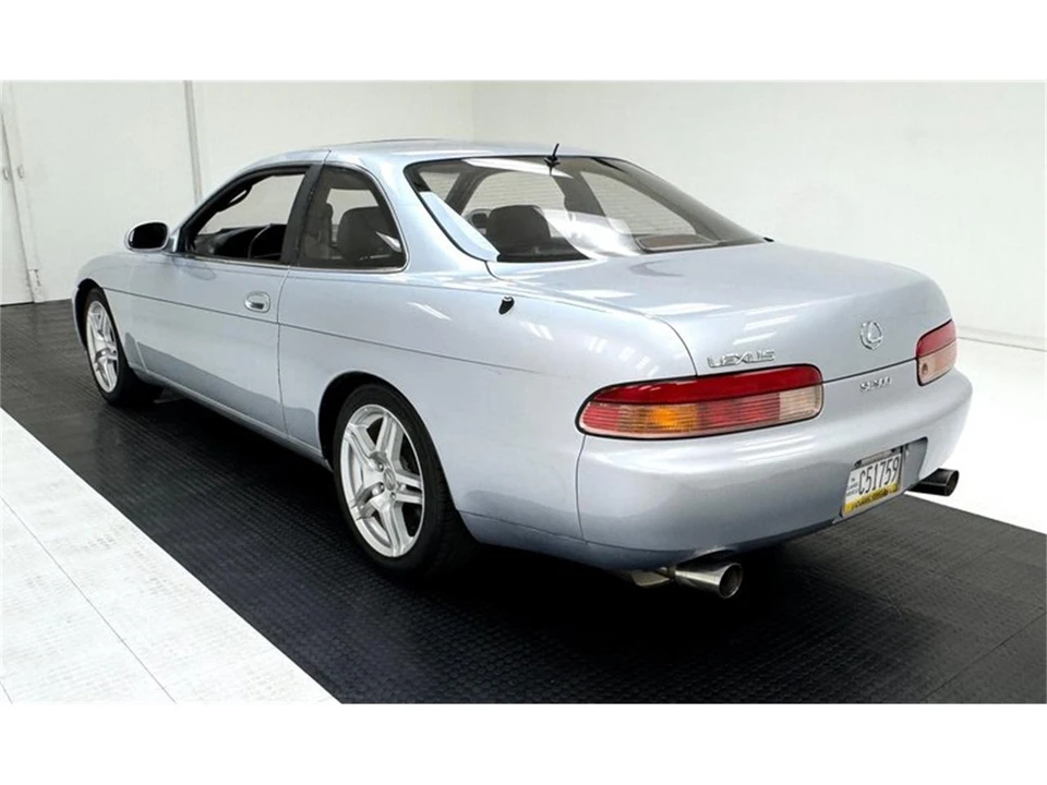 1995 Lexus SC400 - Image 3 of 31