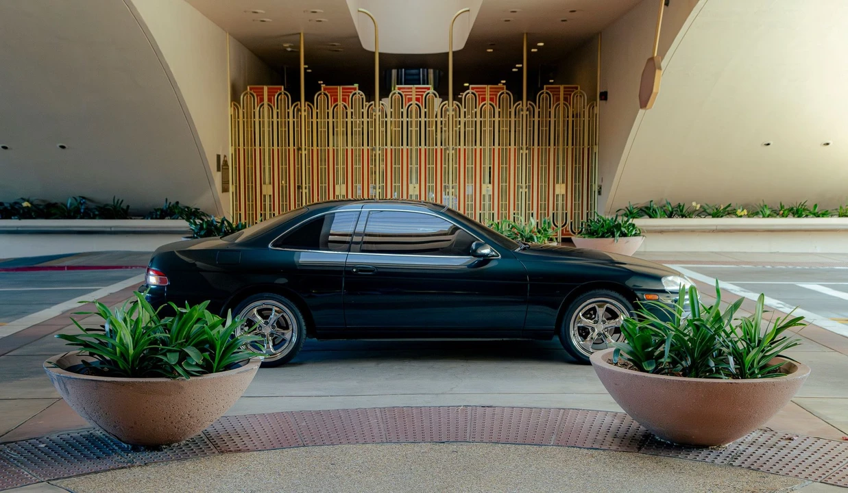 1995 Lexus SC400 - Image 3 of 3