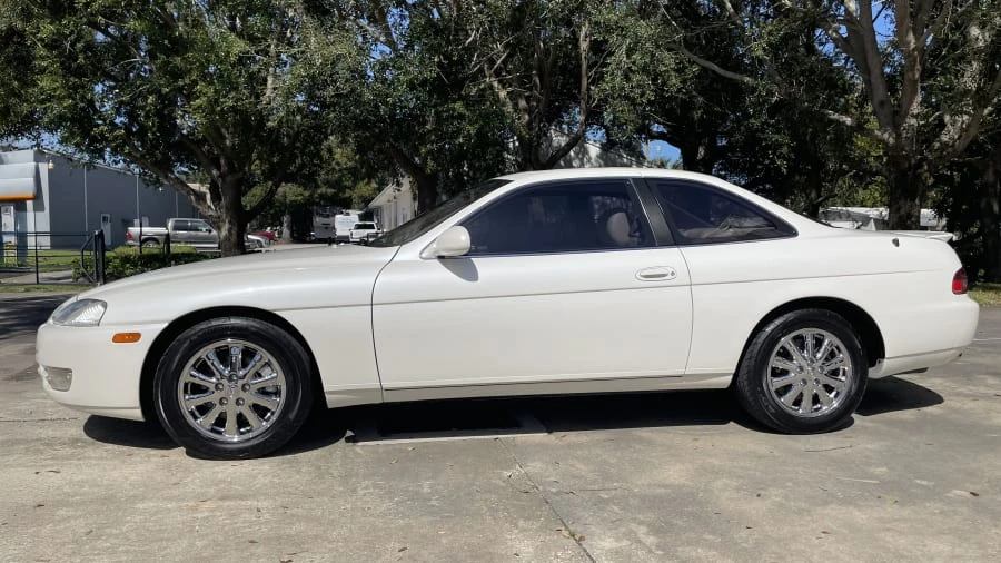 1995 Lexus SC400 - Image 2 of 12