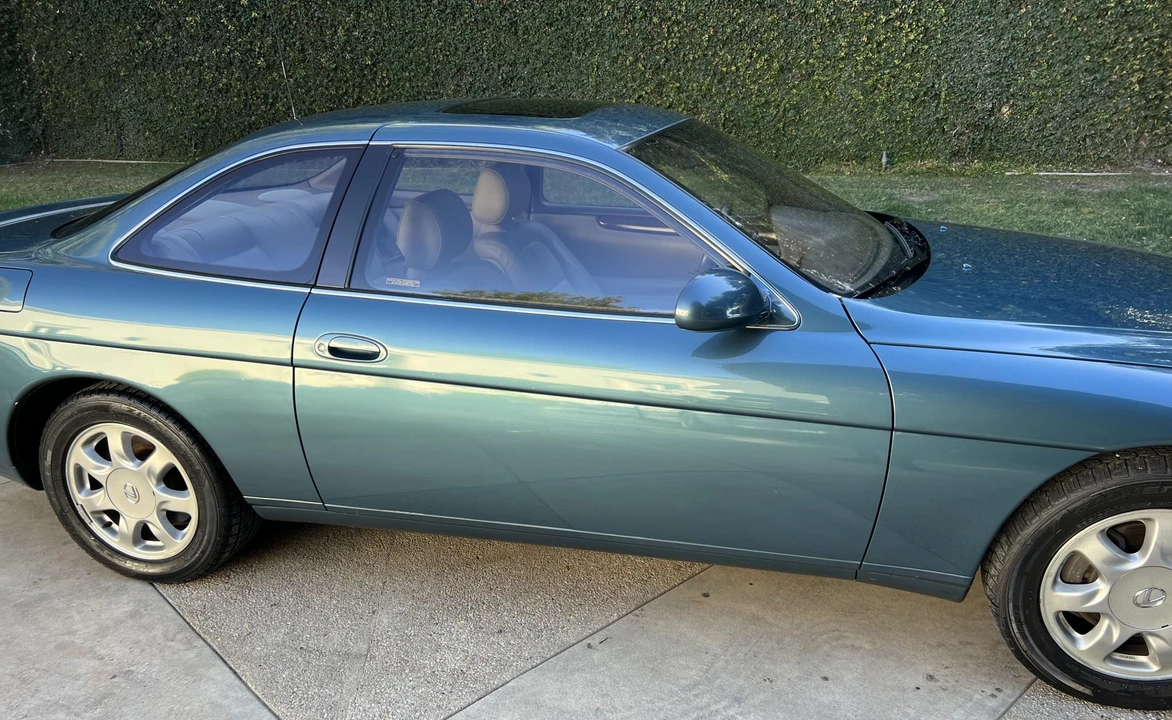 1995 Lexus SC400 - Image 13 of 31
