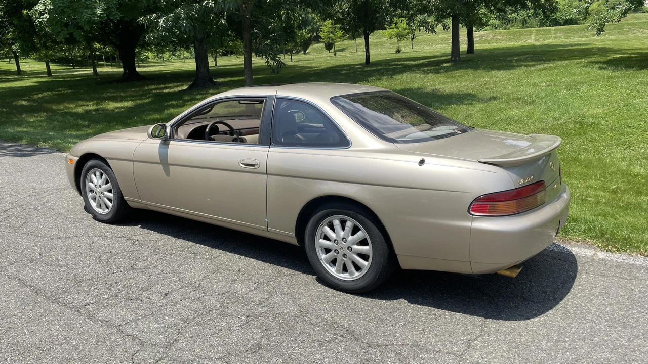 1995 Lexus SC400 - Image 12 of 31