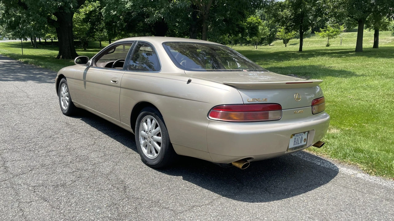 1995 Lexus SC400 - Image 10 of 31