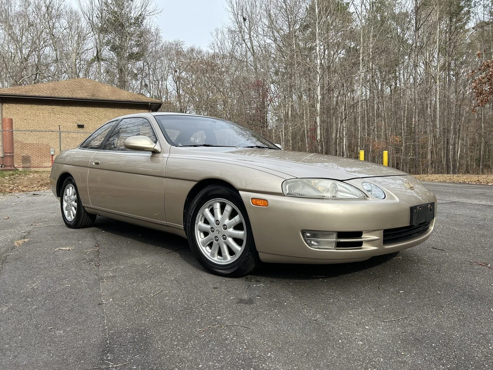 1995 Lexus SC400 - Image 2 of 31