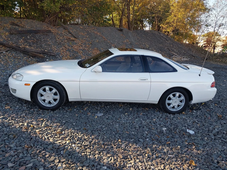 1995 Lexus SC400 - Image 23 of 31