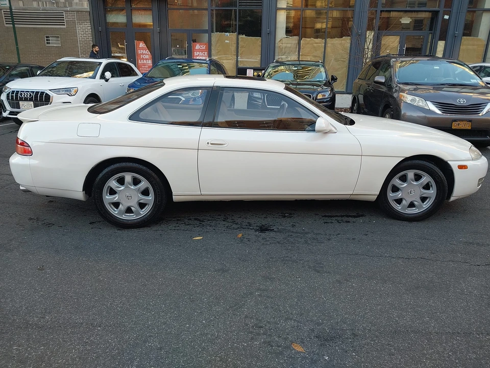 1995 Lexus SC400 - Image 8 of 31
