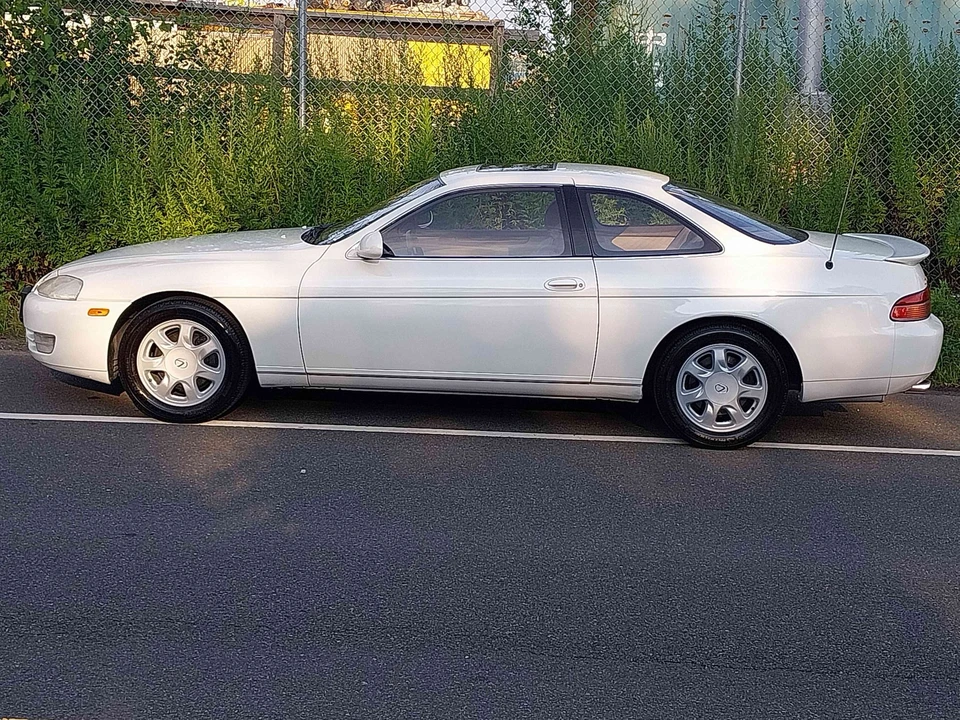 1995 Lexus SC400 - Image 13 of 31
