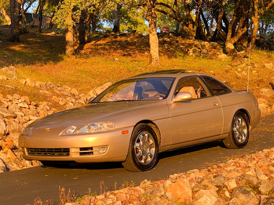 1995 Lexus SC400 - Image 2 of 31