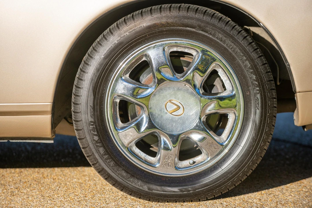 1995 Lexus SC400 - Image 25 of 31