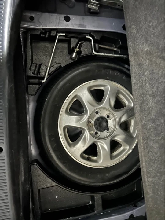 1995 Lexus SC400 - Image 7 of 9