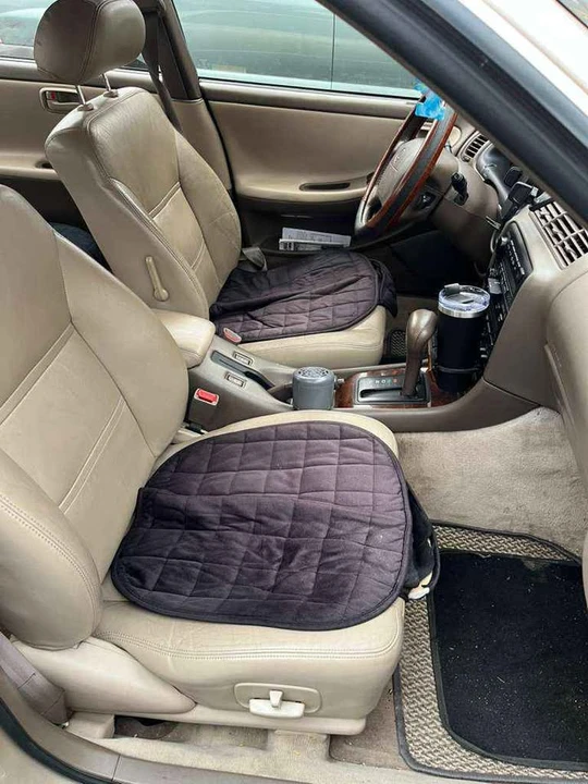 1995 Lexus ES 1st Gen - Image 2 of 4