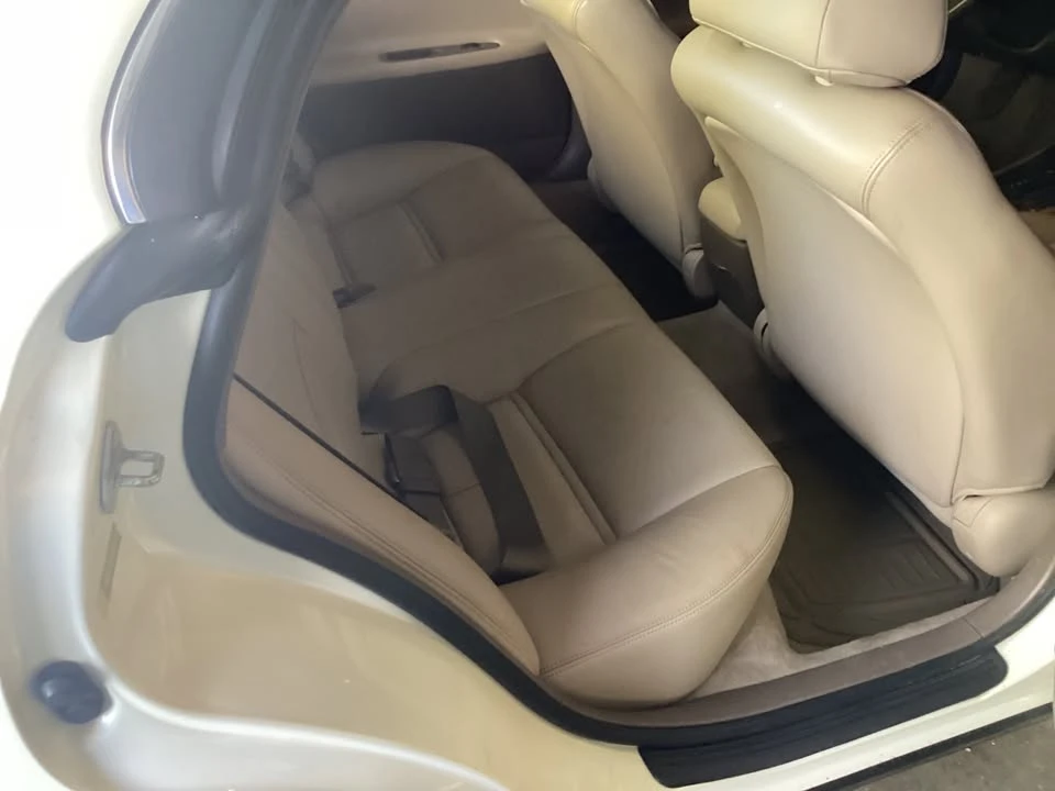 1995 Lexus ES 2nd Gen - Image 11 of 14