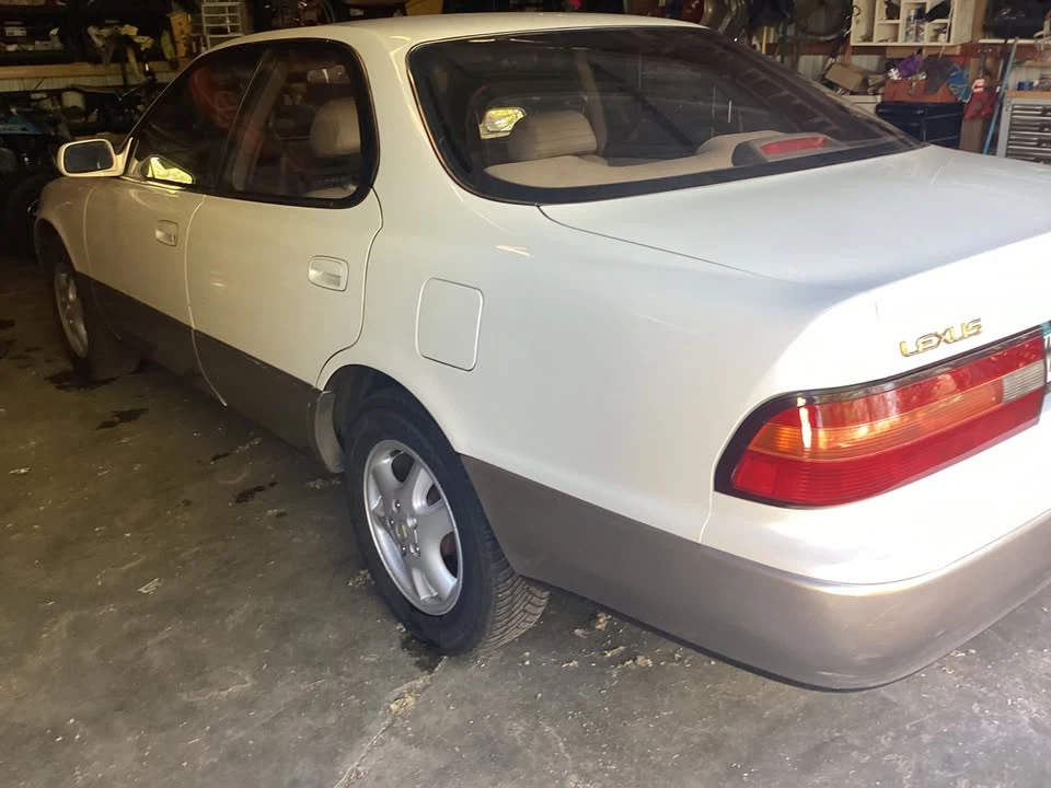 1995 Lexus ES 2nd Gen - Image 3 of 14