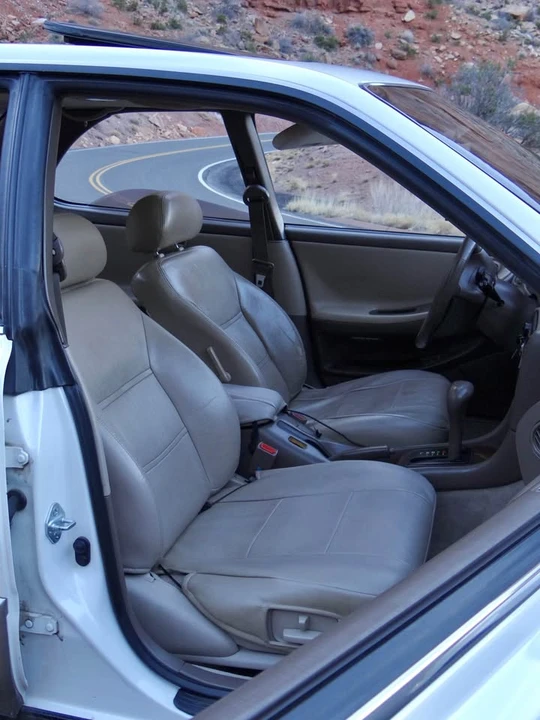 1995 Lexus ES 1st Gen - Image 15 of 20