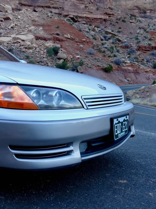 1995 Lexus ES 1st Gen - Image 10 of 20