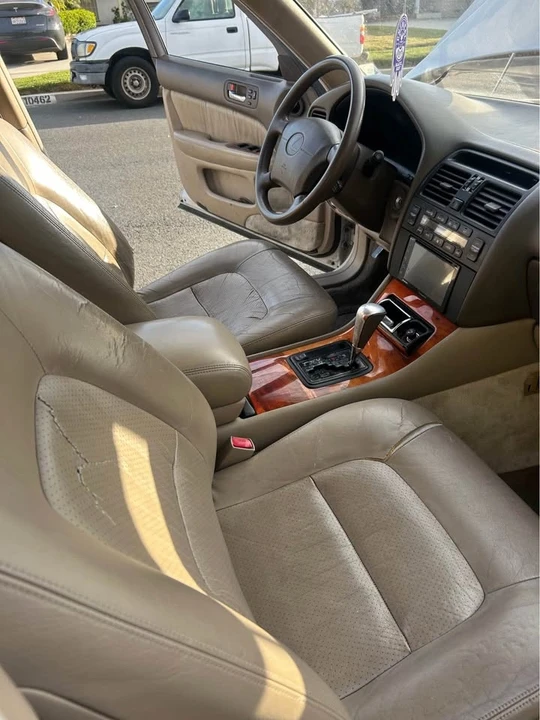 1995 Lexus LS 2nd Gen - Image 5 of 6