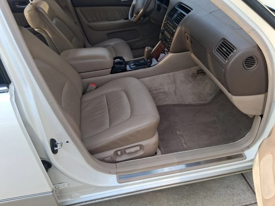 1995 Lexus LS 2nd Gen - Image 6 of 9