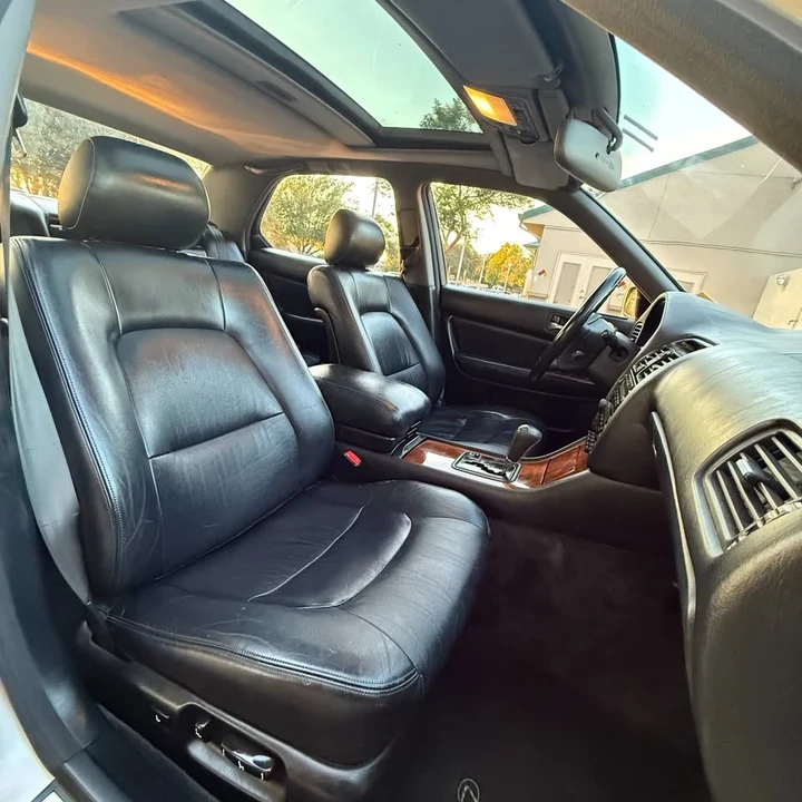 1995 Lexus LS 2nd Gen - Image 9 of 11