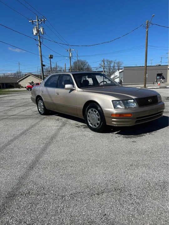 1995 Lexus LS 2nd Gen - Image 2 of 7
