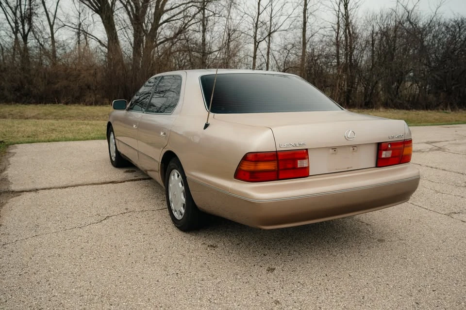 1995 Lexus LS 2nd Gen - Image 5 of 20