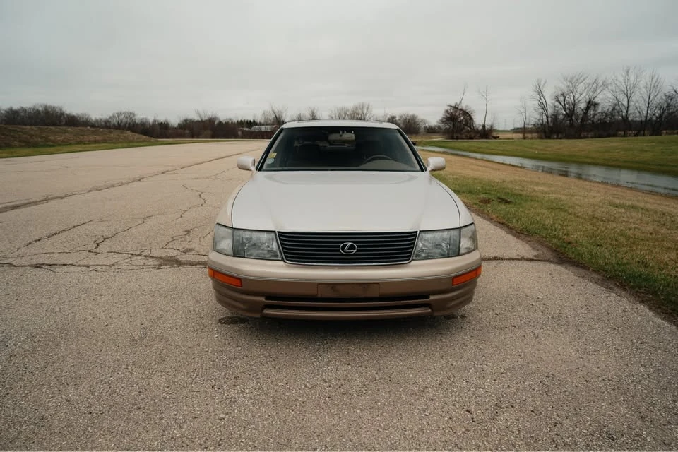 1995 Lexus LS 2nd Gen - Image 9 of 20