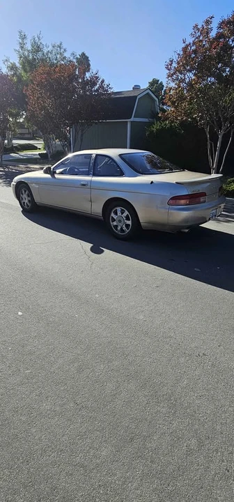 1995 Lexus SC400 - Image 4 of 12