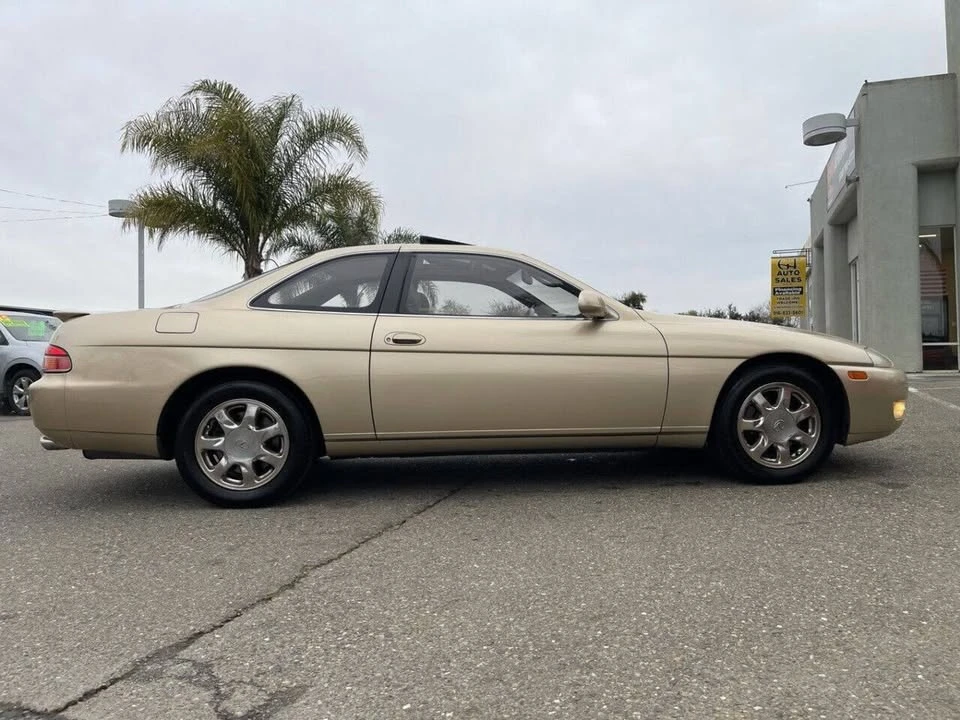 1995 Lexus SC400 - Image 8 of 20