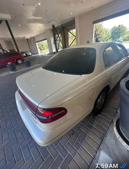 1995 Lincoln Continental 9th Gen - Image 4 of 4