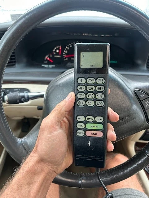 1995 Lincoln Continental 9th Gen - Image 15 of 20