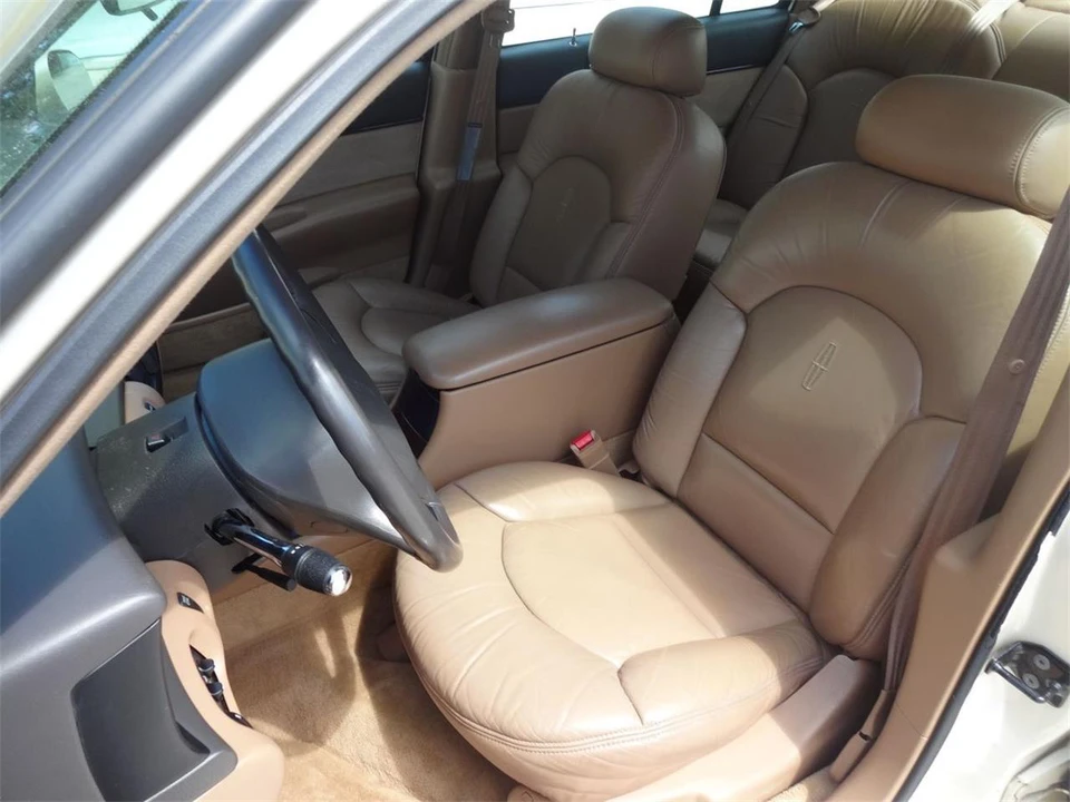 1995 Lincoln Continental 9th Gen - Image 25 of 31
