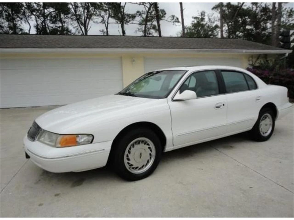 1995 Lincoln Continental 9th Gen - Image 4 of 23