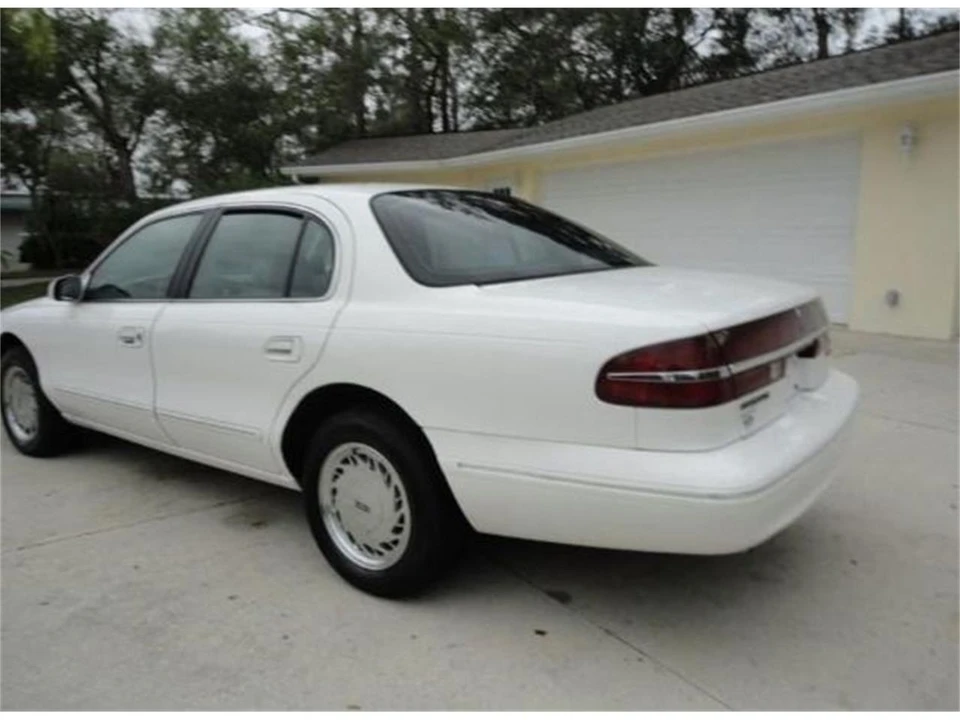 1995 Lincoln Continental 9th Gen - Image 6 of 23