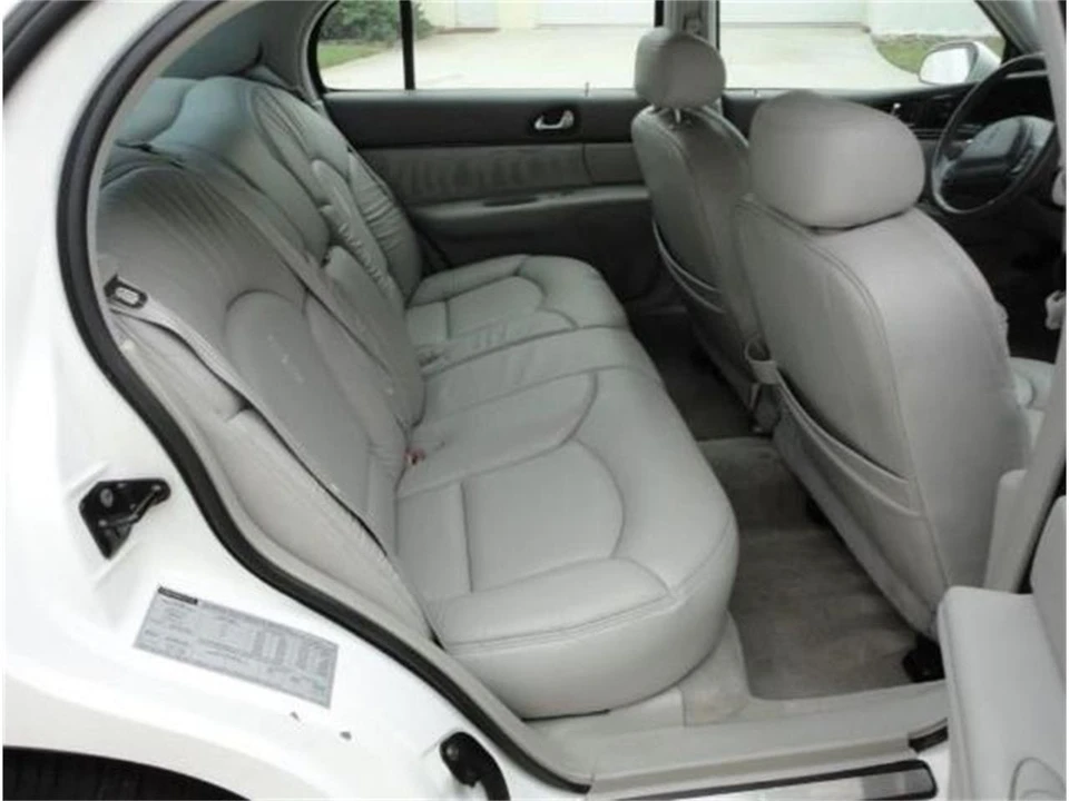 1995 Lincoln Continental 9th Gen - Image 15 of 23