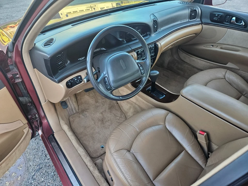 1995 Lincoln Continental 9th Gen - Image 11 of 18
