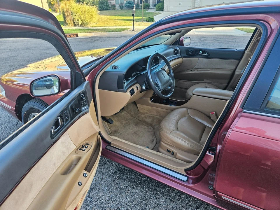 1995 Lincoln Continental 9th Gen - Image 10 of 18