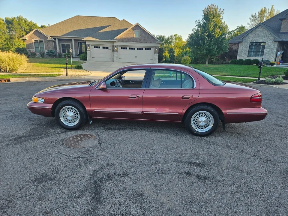 1995 Lincoln Continental 9th Gen - Image 7 of 18